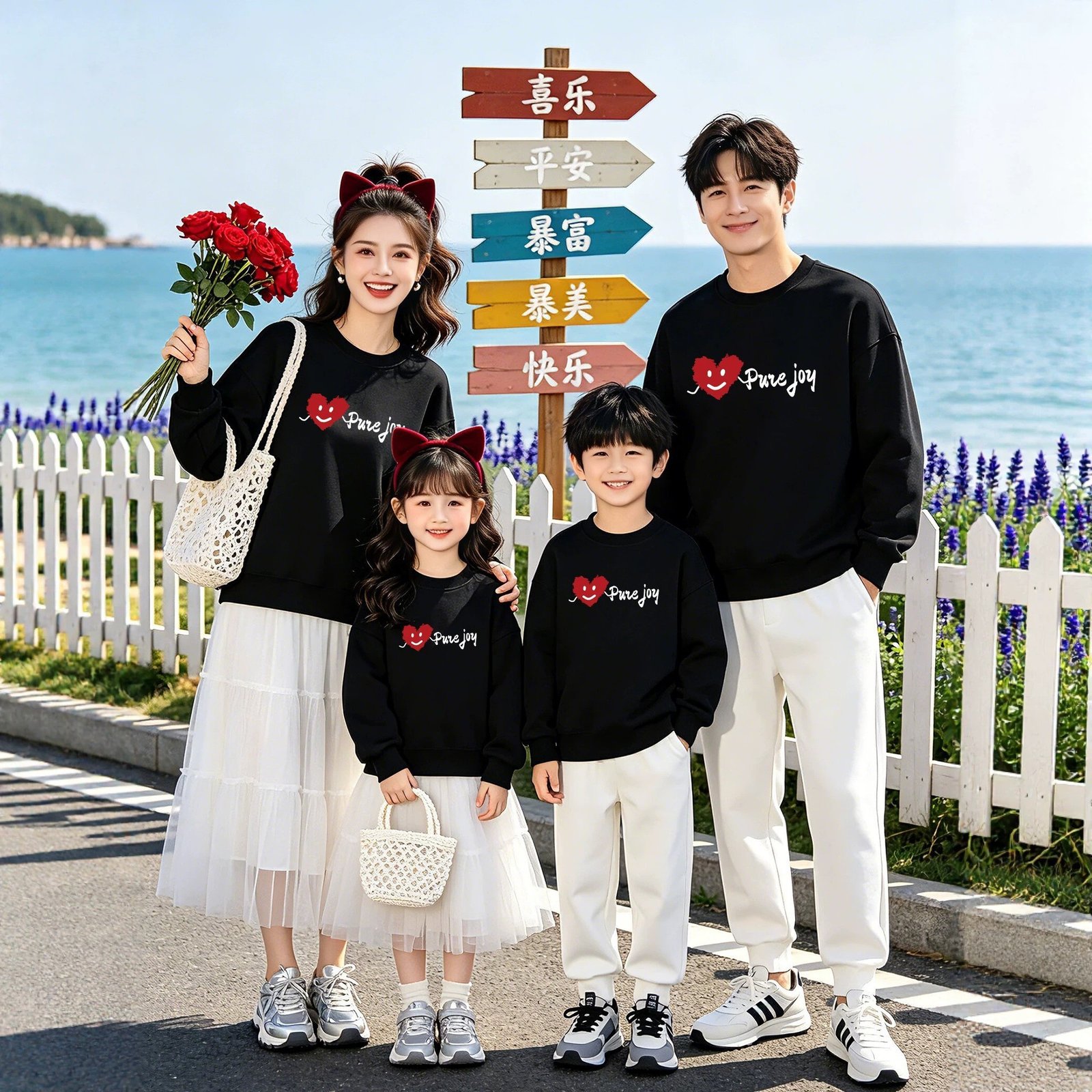 Sweatshirt With Heart And Smiley Print Family Matching Set - Image 5